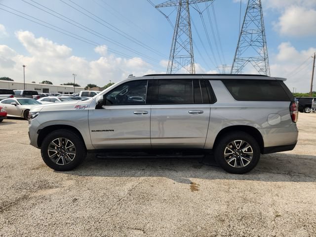 Used 2023 Chevrolet Suburban Z71 w/ Luxury Package AWD/4WD image 4