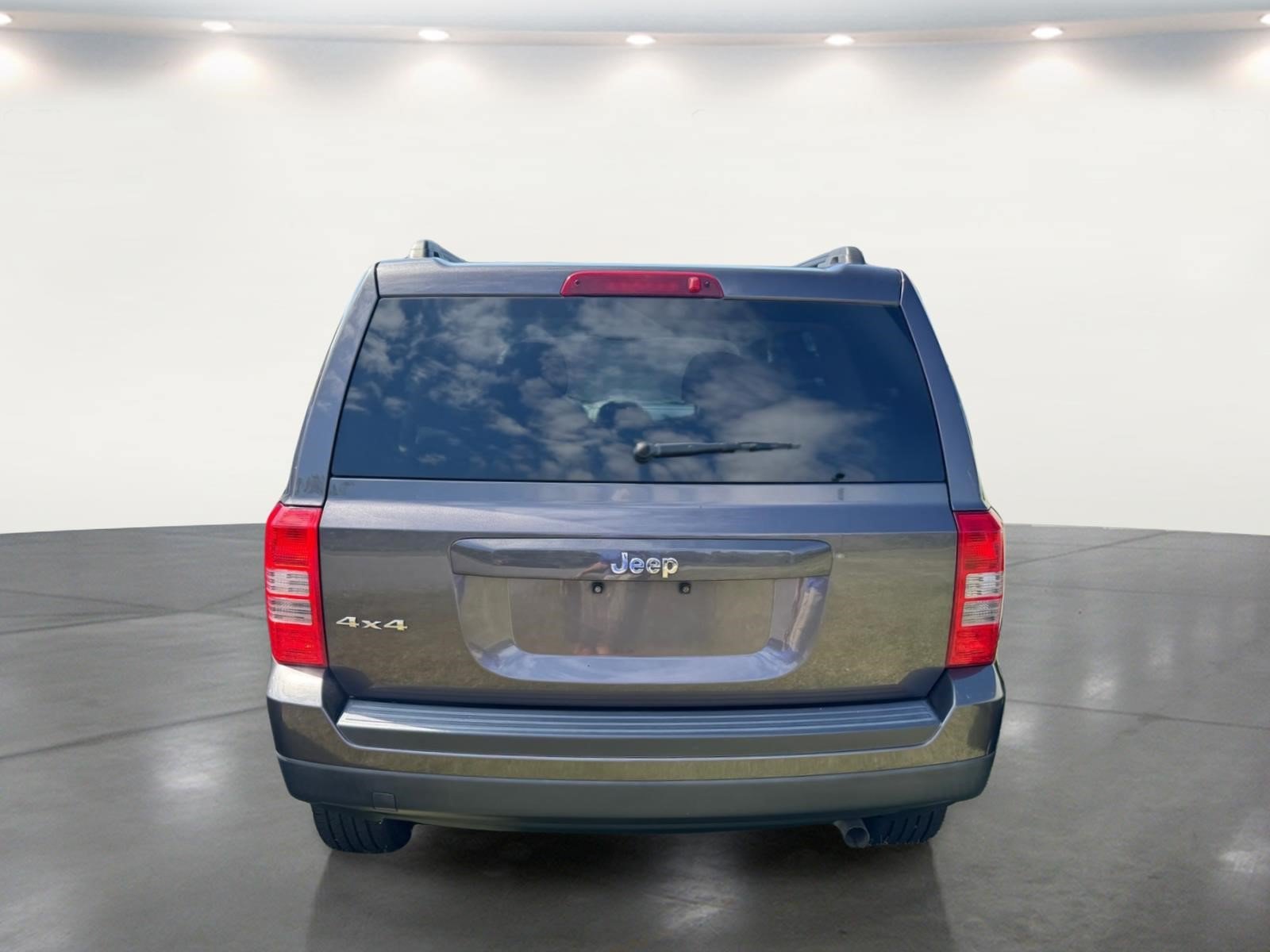 Used 2015 Jeep Patriot Sport w/ Power Value Group AWD/4WD image 16