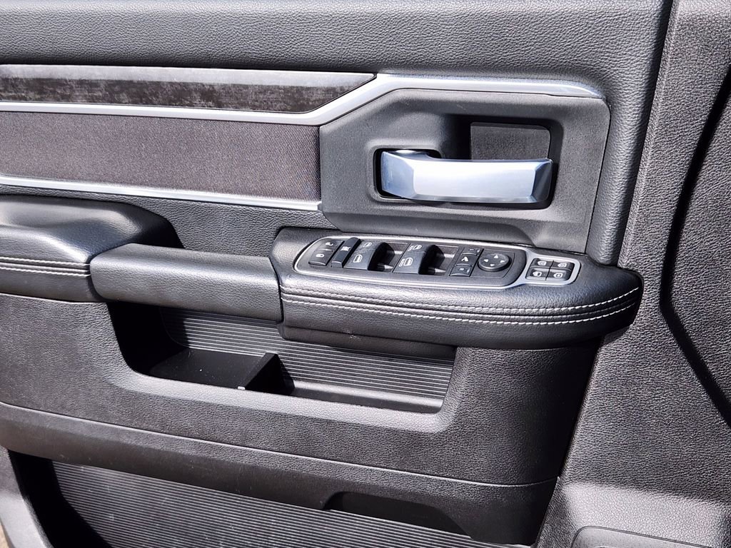 Used 2024 RAM 2500 Big Horn w/ Bed Utility Group image 6