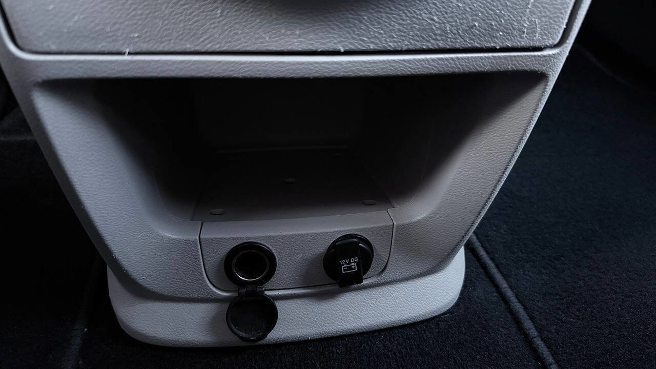 Used 2019 Dodge Grand Caravan SE FWD image 43