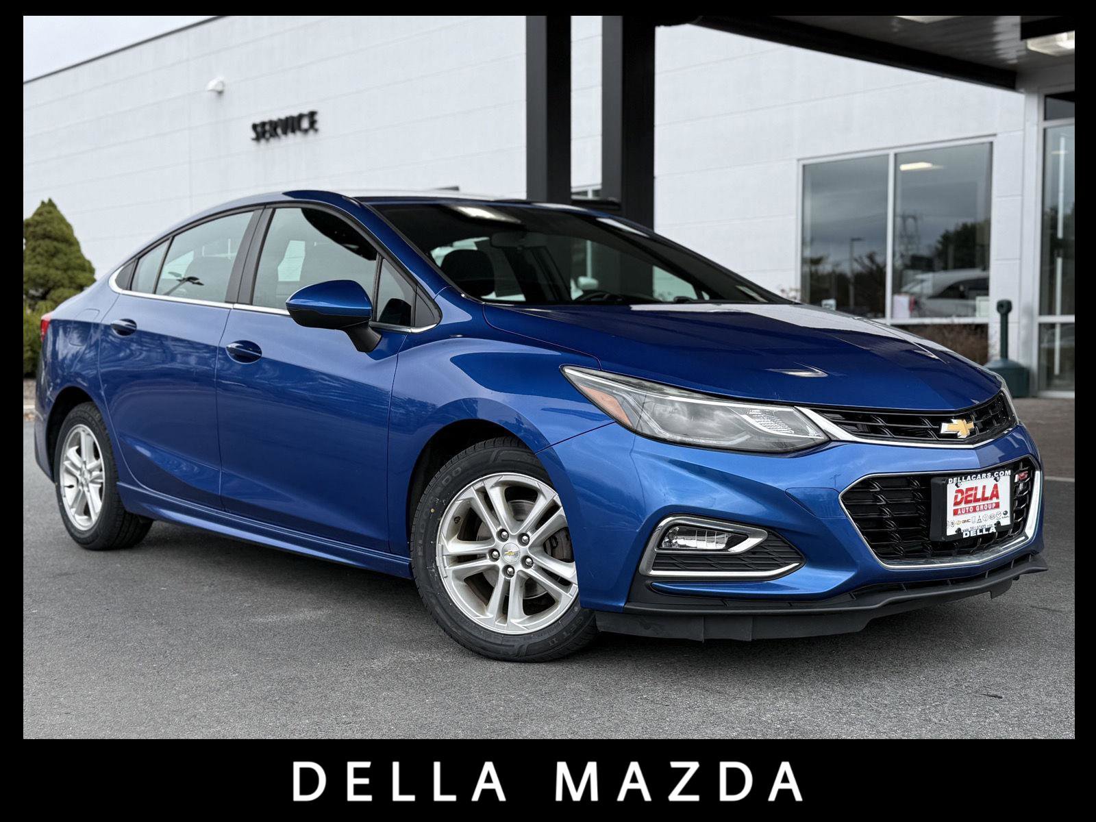 Used 2018 Chevrolet Cruze LT w/ Convenience Package image 1