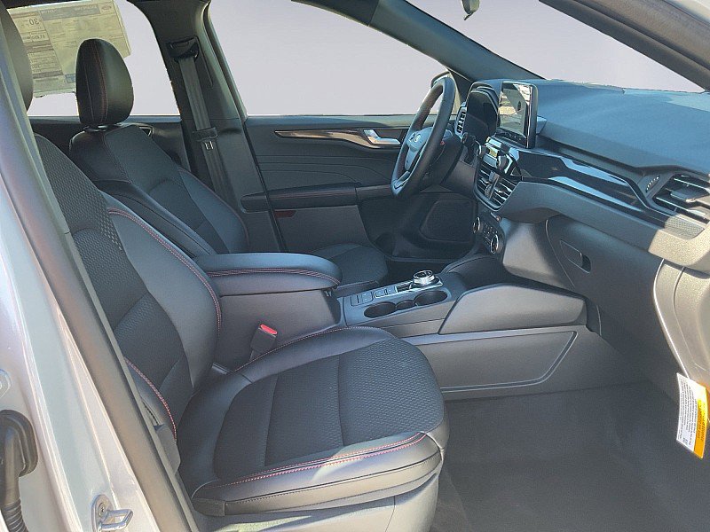 New 2026 Ford Escape ST-Line w/ Cold Weather Package FWD image 11