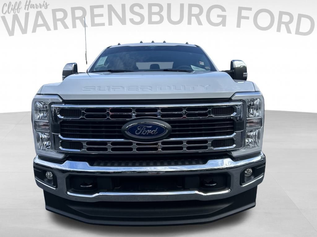Used 2025 Ford F250 XL image 2