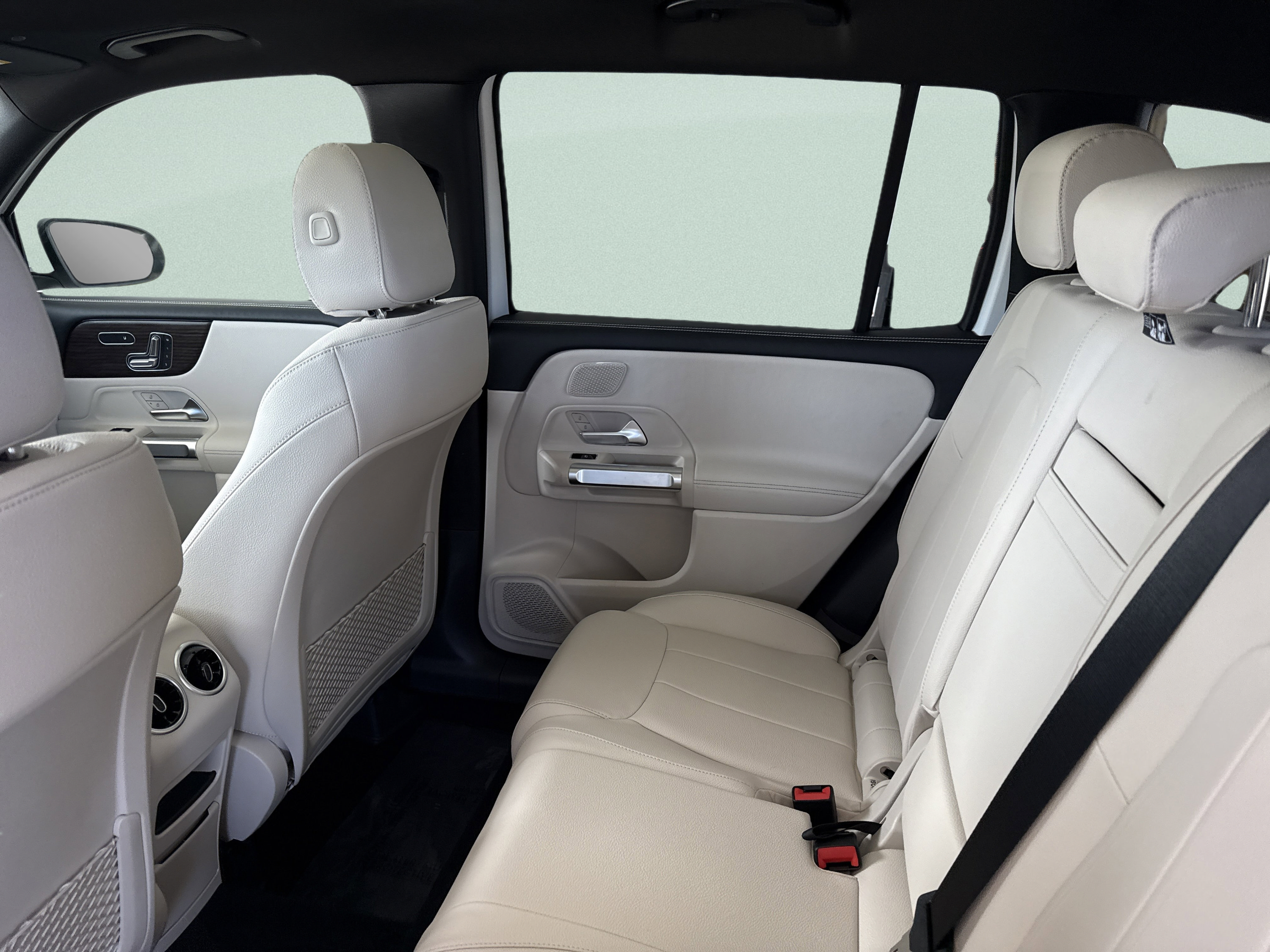New 2026 Mercedes-Benz GLB 250 image 50
