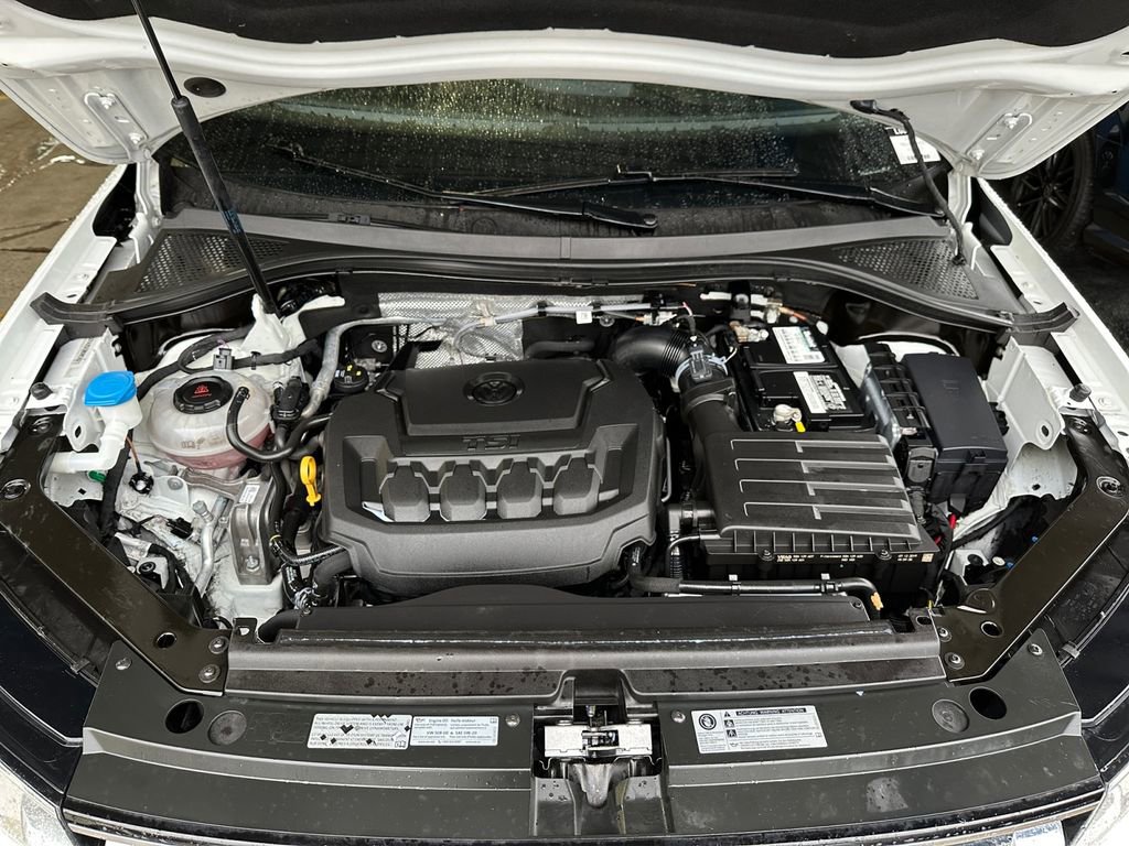 Used 2020 Volkswagen Tiguan SE image 25