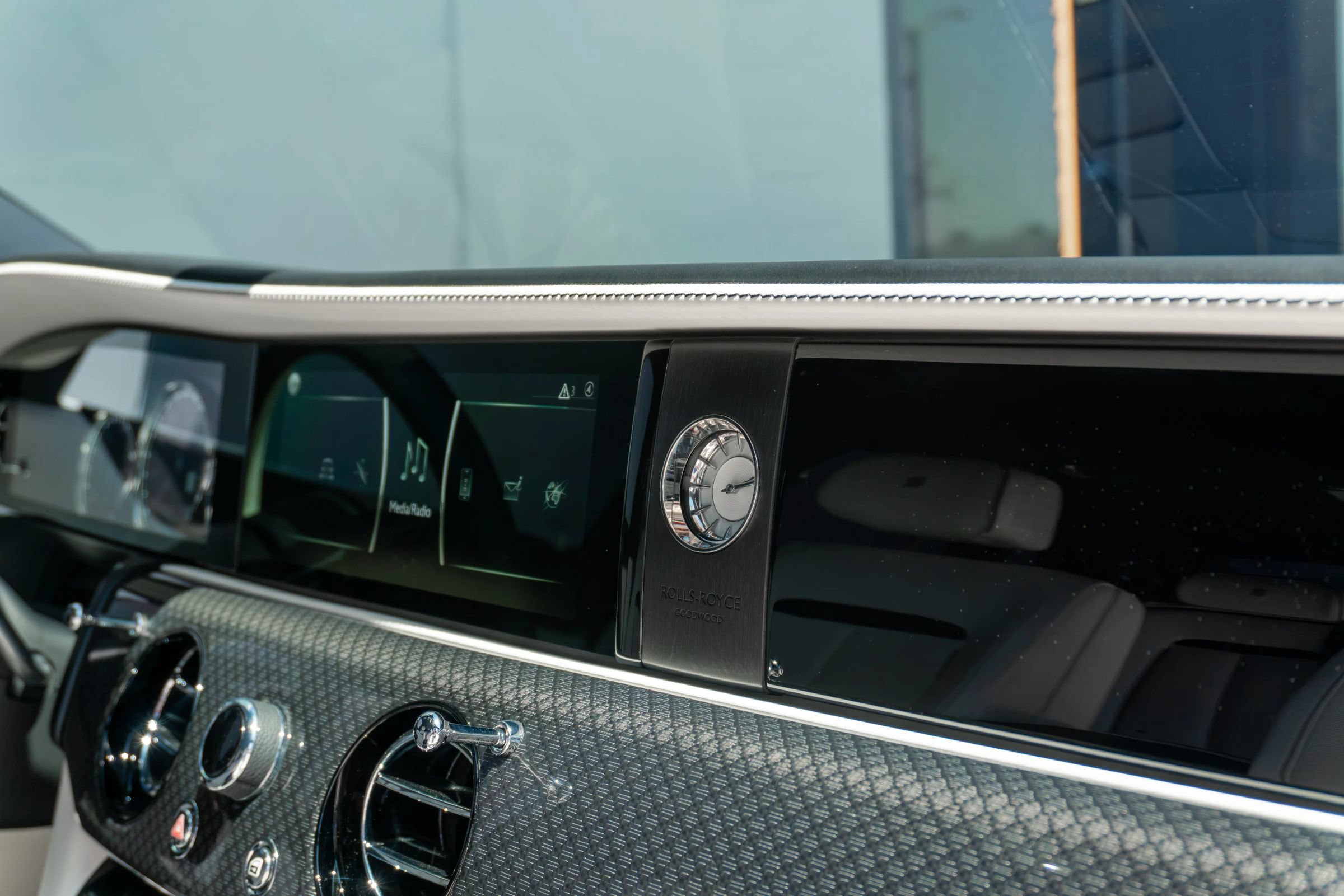 Used 2023 Rolls-Royce Ghost Black Badge w/ Black Badge Ghost Package AWD/4WD image 15