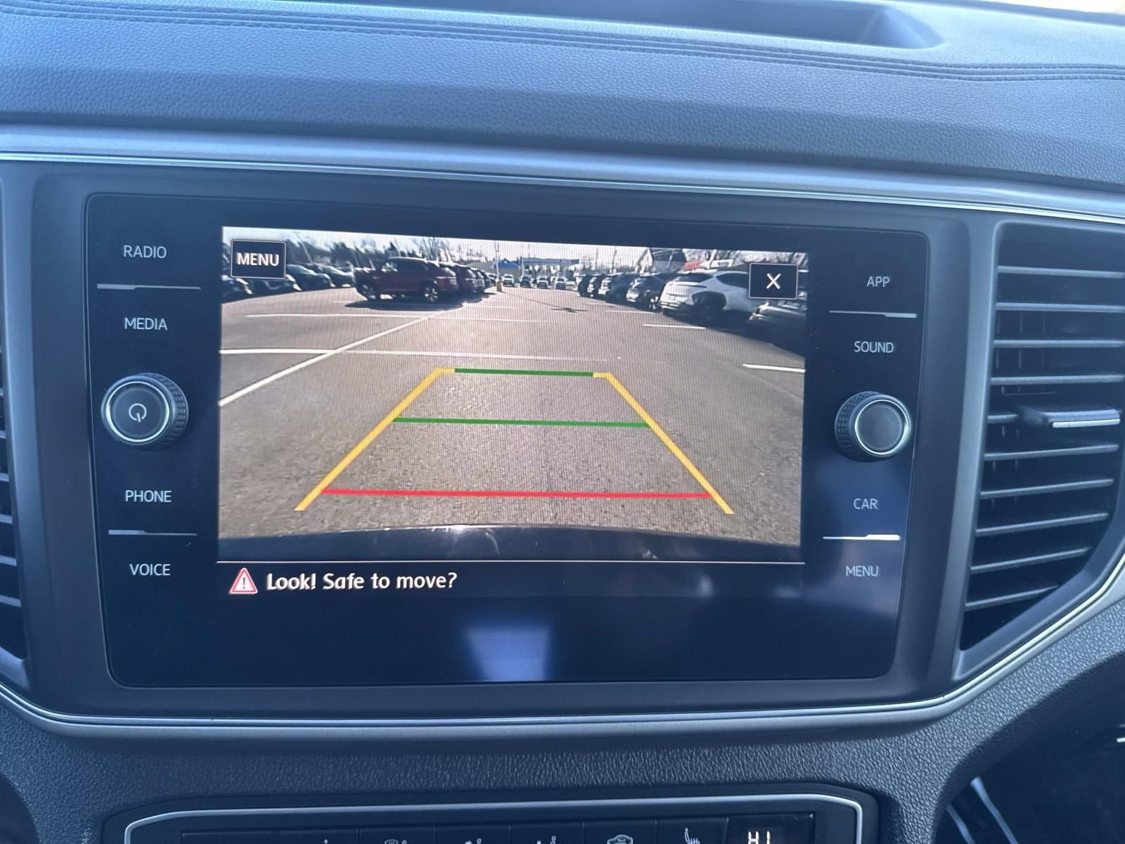 Used 2019 Volkswagen Atlas SE w/ Towing Package image 26