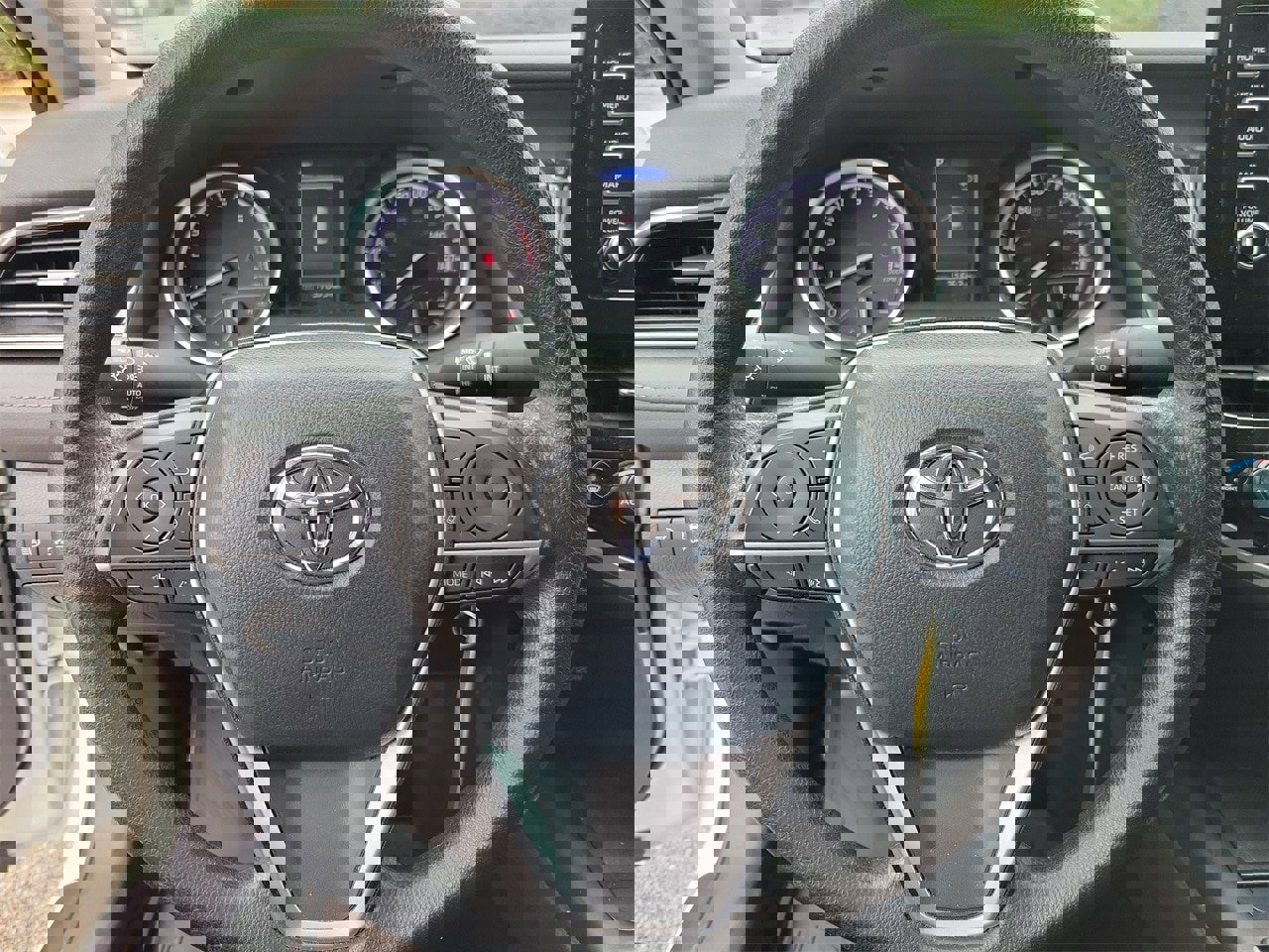 Used 2024 Toyota Camry LE image 18