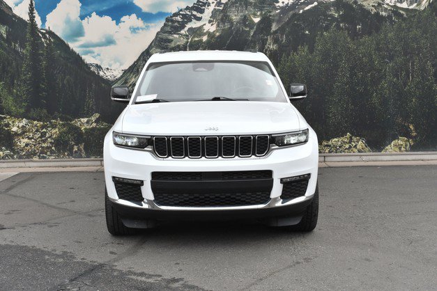 Used 2023 Jeep Grand Cherokee L Limited AWD/4WD image 5