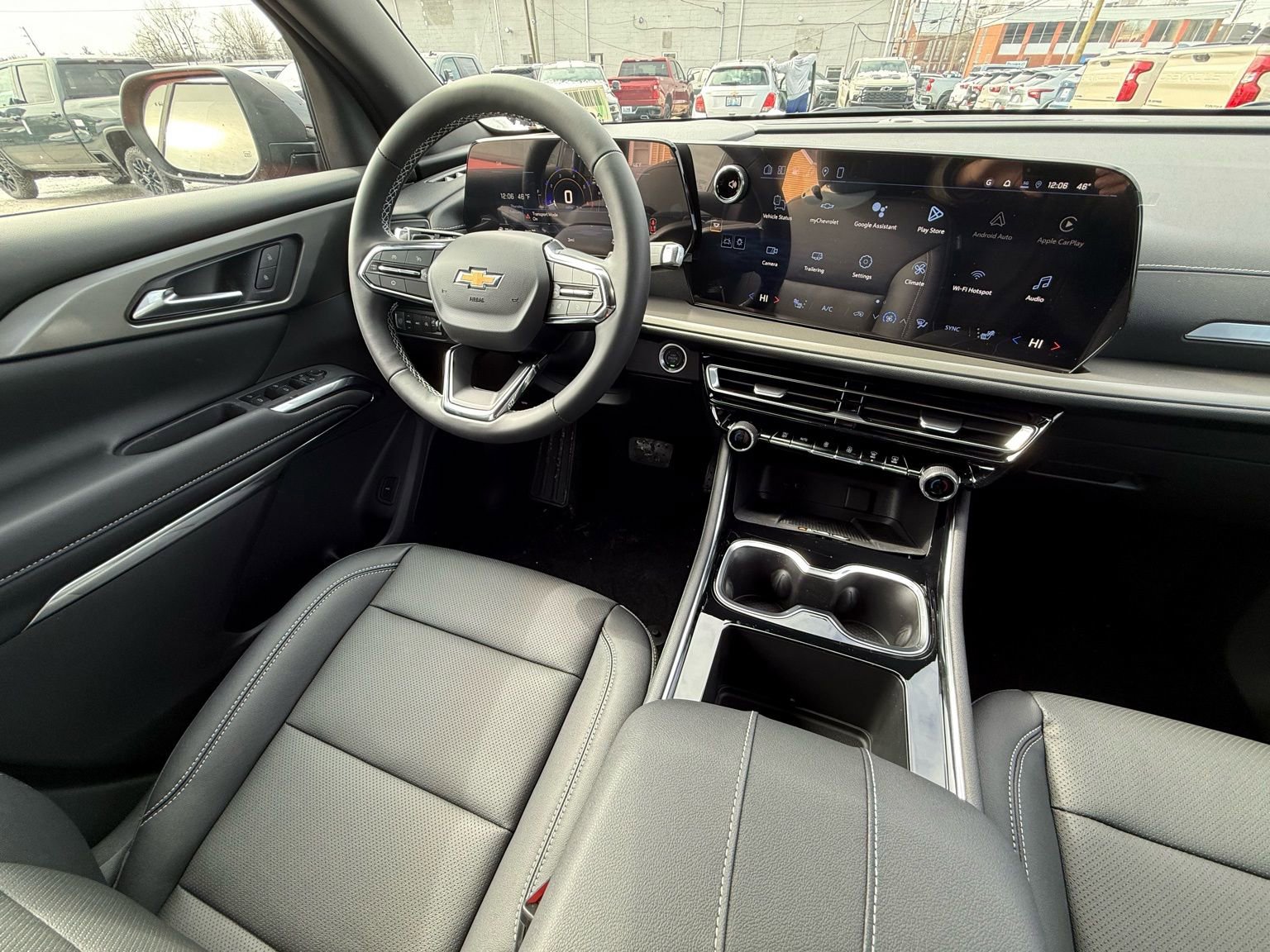 New 2026 Chevrolet Traverse LT image 3