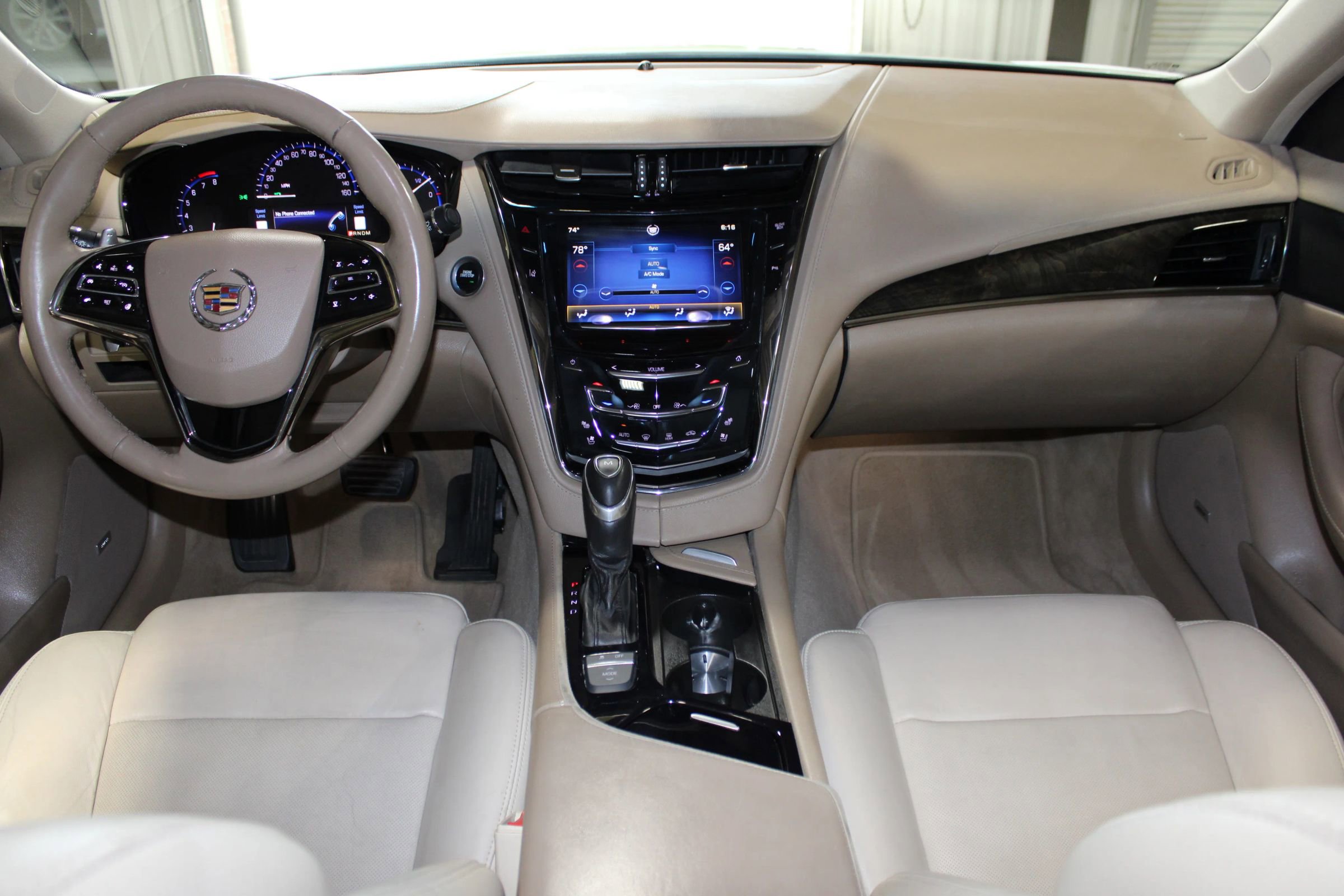 Used 2014 Cadillac CTS Luxury RWD image 12