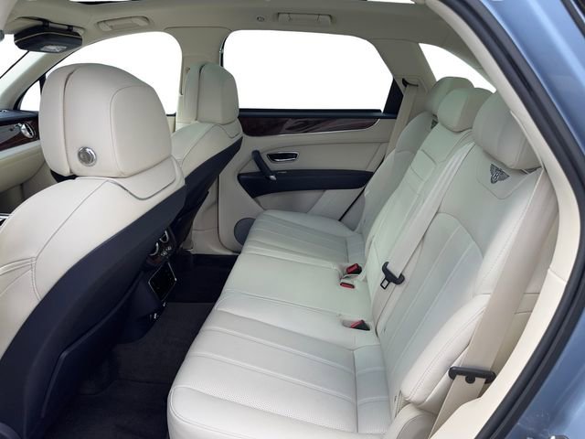 Used 2019 Bentley Bentayga image 9
