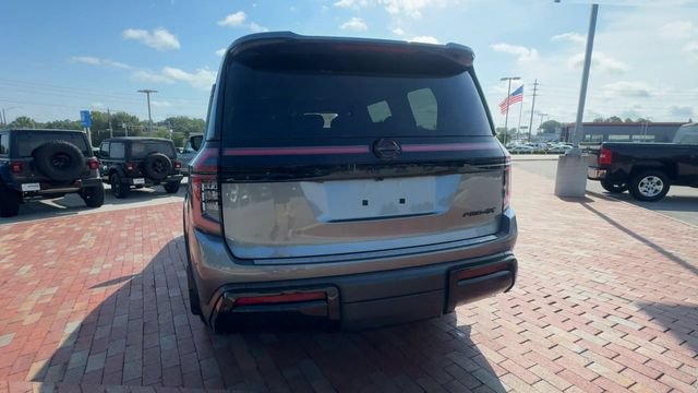 Used 2025 Nissan Armada PRO-4X w/ Pro-4X Premium Package AWD/4WD image 9