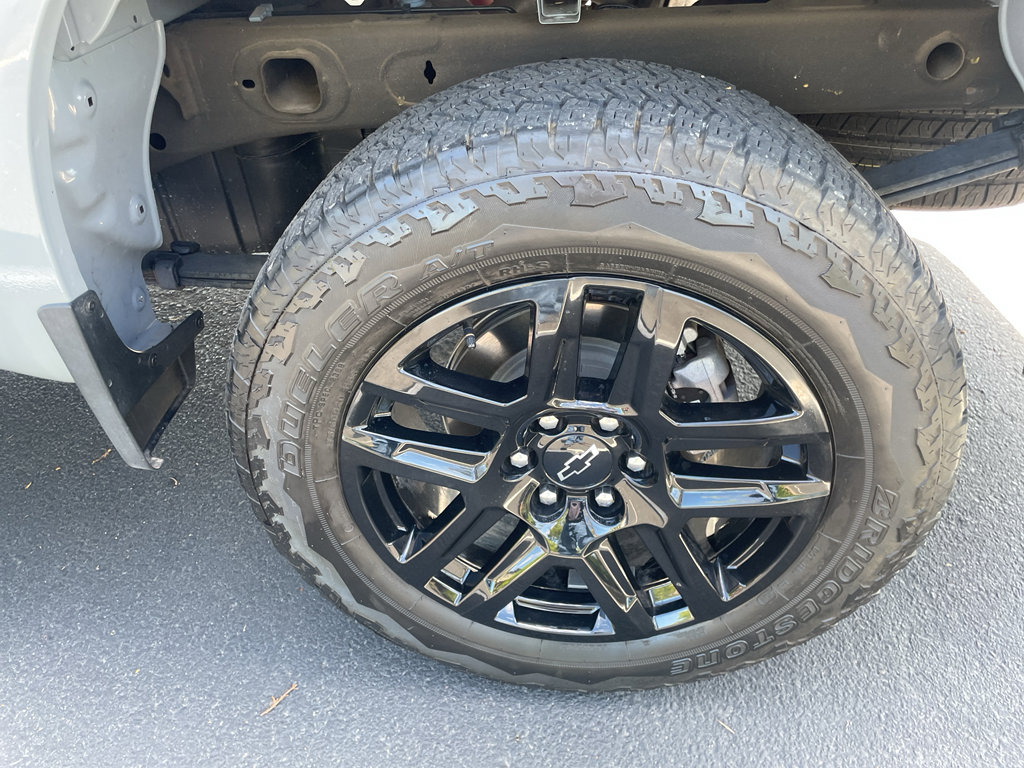 Used 2024 Chevrolet Silverado 1500 Custom Trail Boss w/ Turbomax Blackout Package image 17