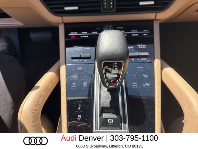 Used 2023 Porsche Cayenne Coupe AWD/4WD image 9
