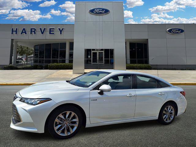 Used 2021 Toyota Avalon XLE w/ Carpet Mat Package (TMS) image 1