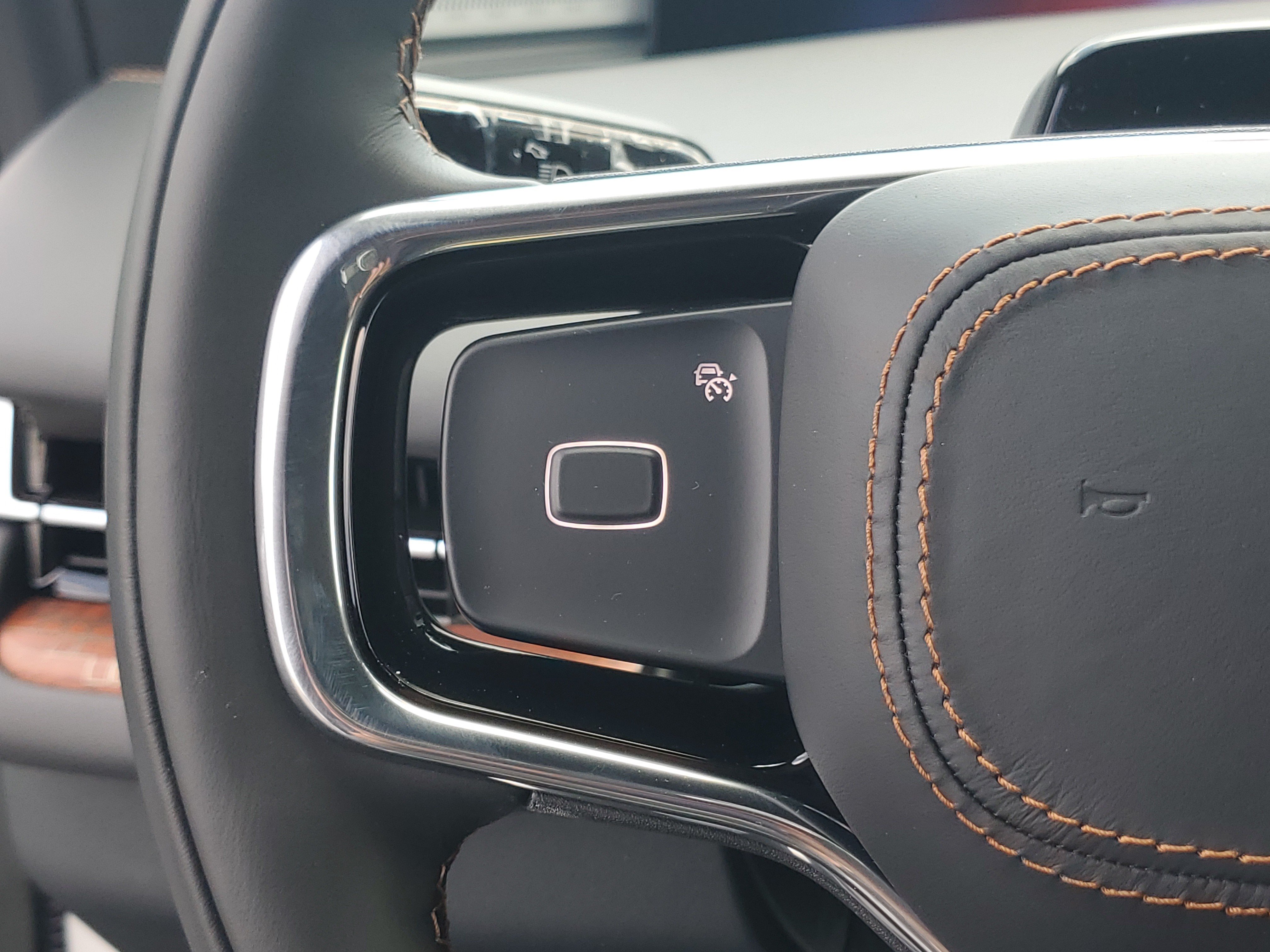 New 2026 Lincoln Navigator Black Label AWD/4WD image 17