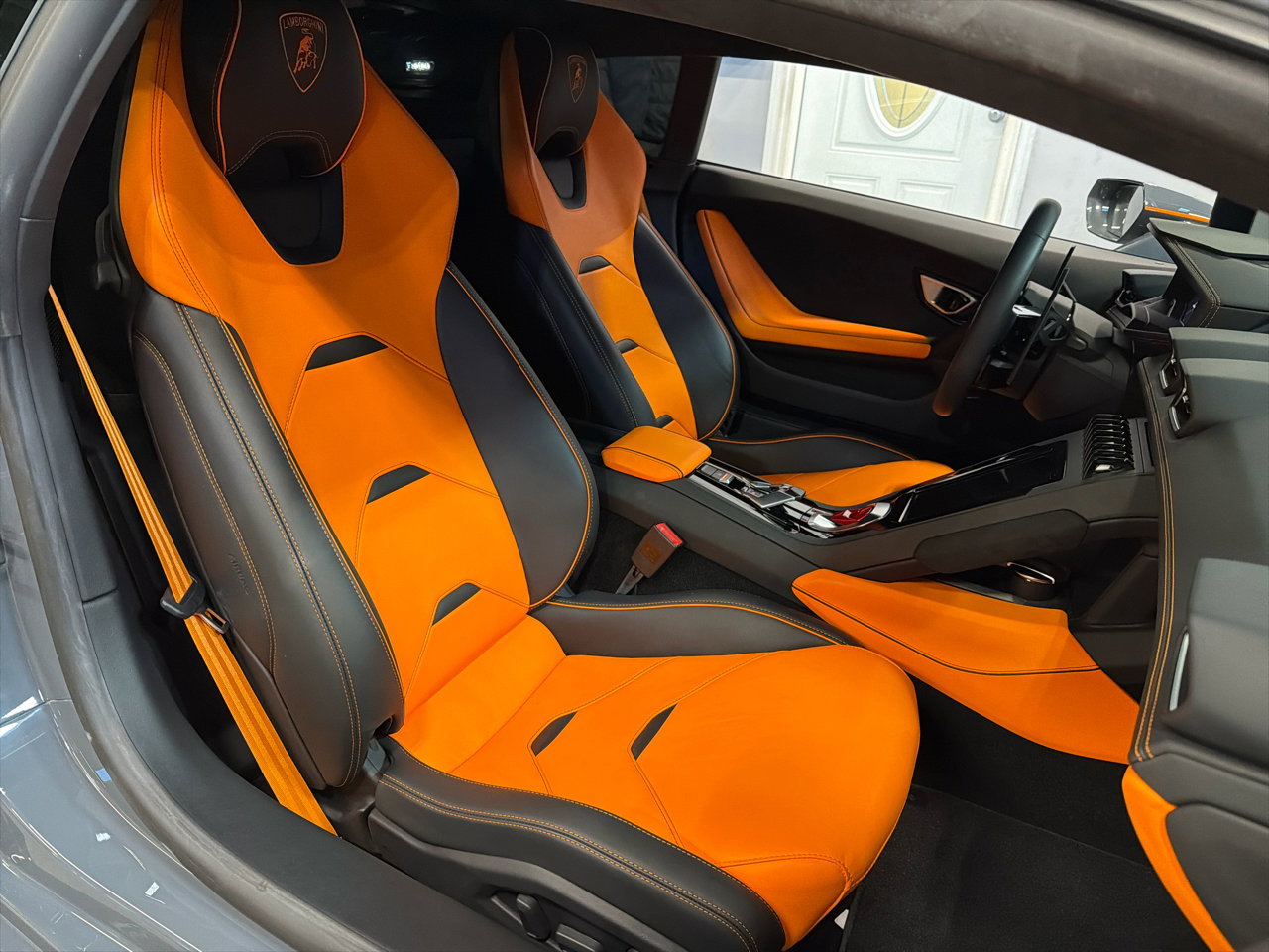 Used 2022 Lamborghini Huracan EVO image 20