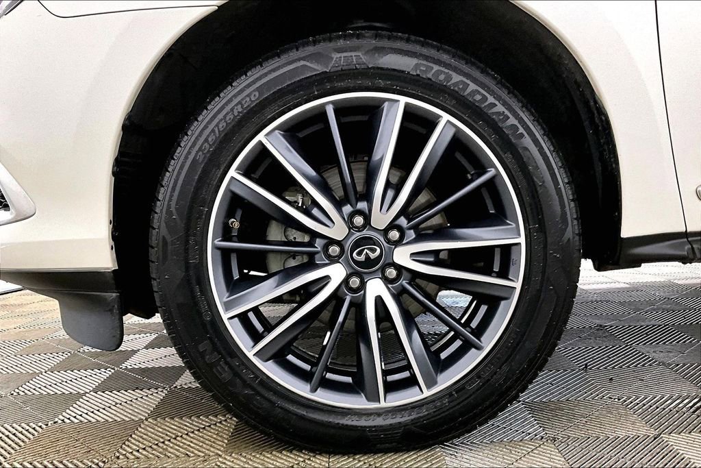 Used 2018 INFINITI QX60 Luxe w/ Deluxe Technology Package image 8