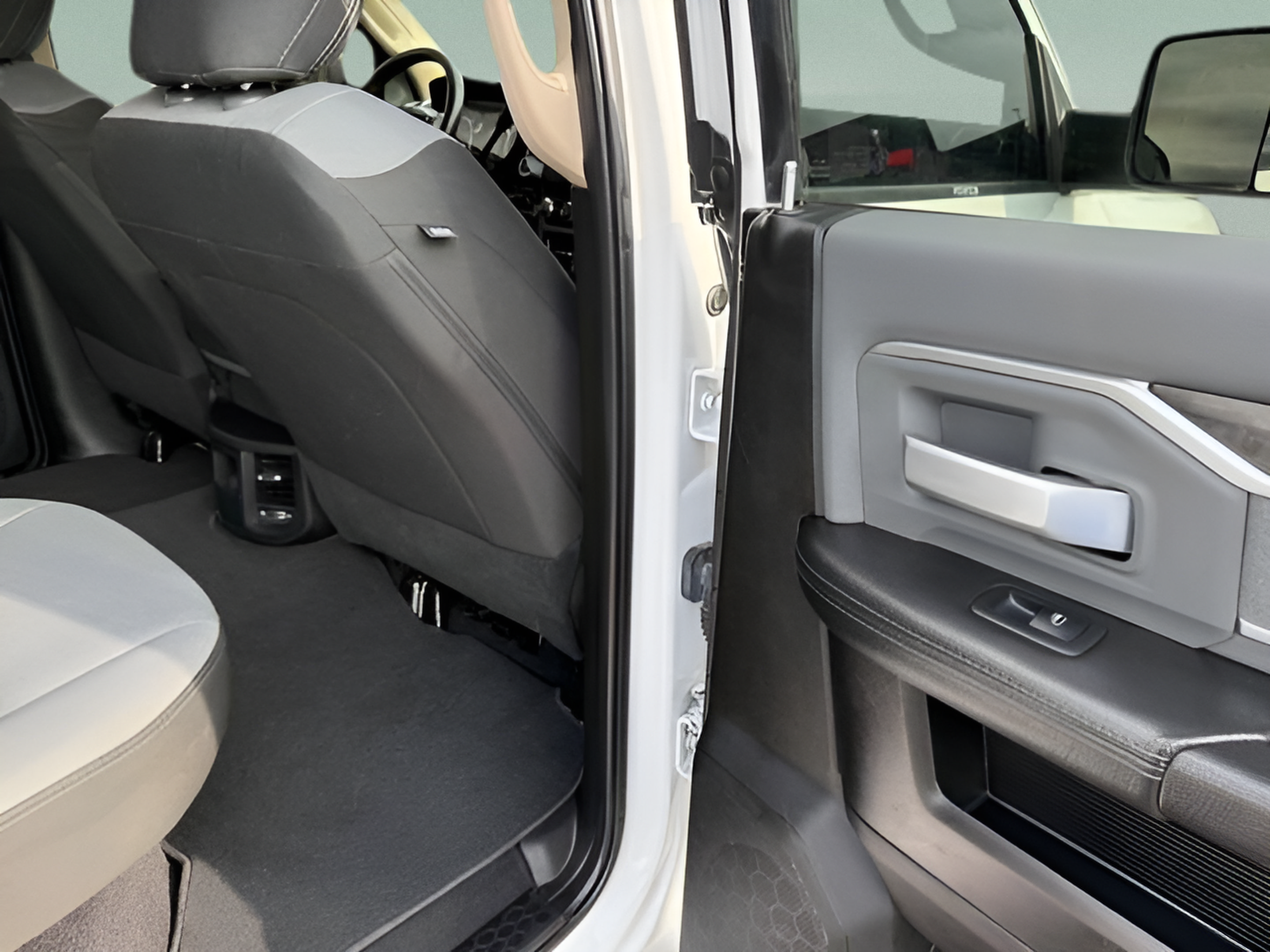 Used 2019 RAM 2500 Big Horn AWD/4WD image 12