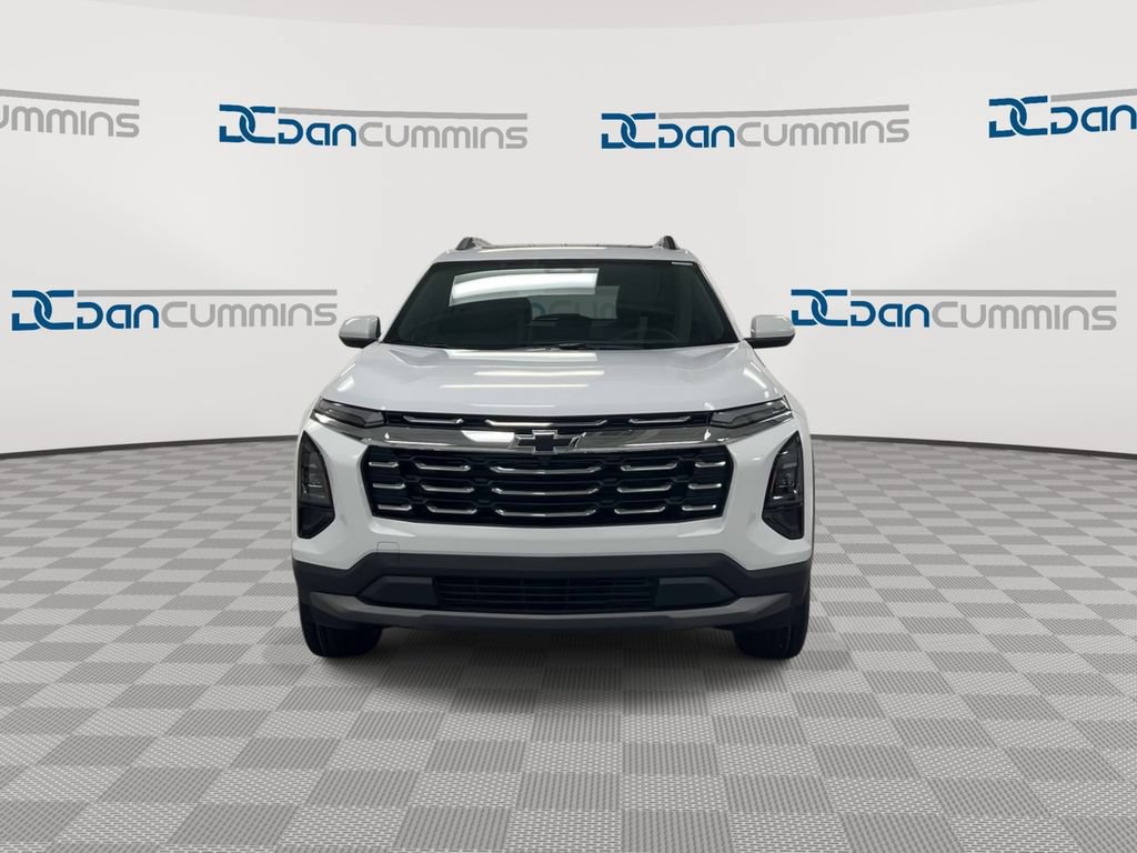 New 2027 Chevrolet Equinox LT FWD image 3