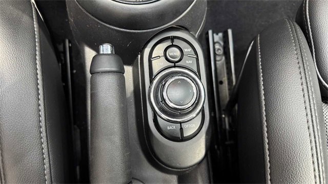 Used 2022 MINI Cooper S image 34