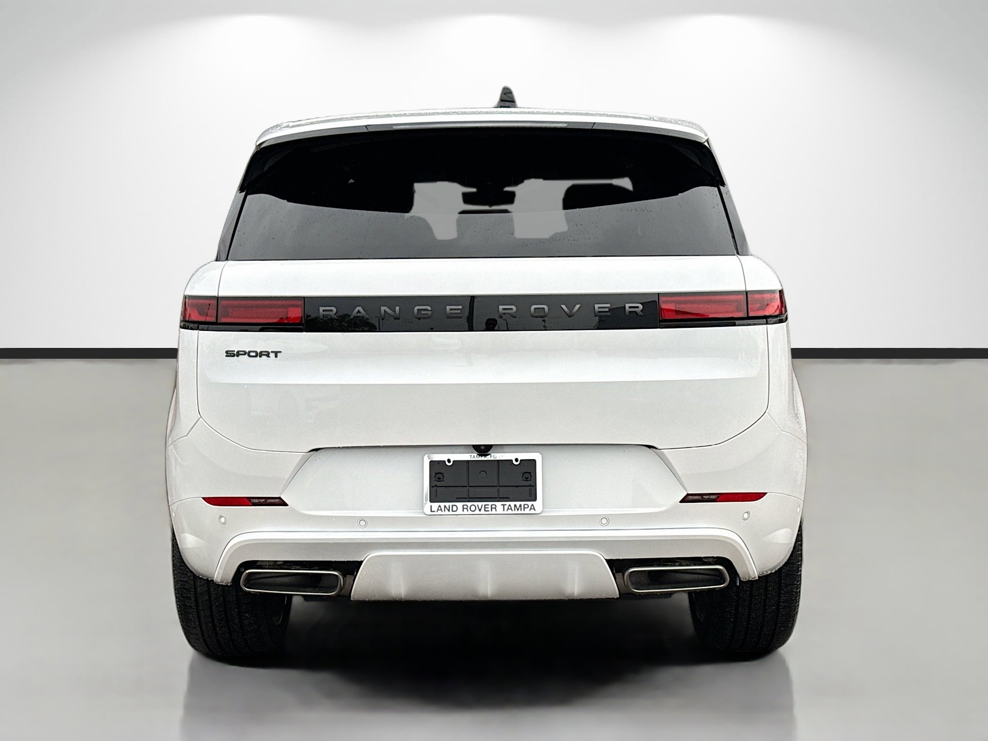 New 2026 Land Rover Range Rover Sport Dynamic SE image 4