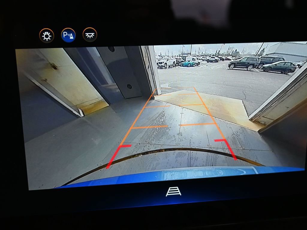 Used 2025 Chevrolet Equinox LT AWD/4WD image 39