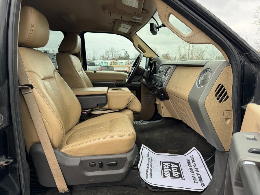 Used 2011 Ford F450 Lariat w/ Chrome Pkg image 18