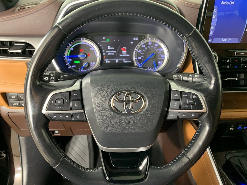Used 2022 Toyota Highlander Platinum image 7