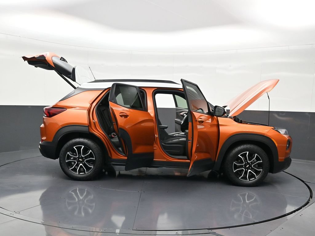 Used 2023 Chevrolet TrailBlazer ACTIV w/ Sun and Liftgate Package image 32