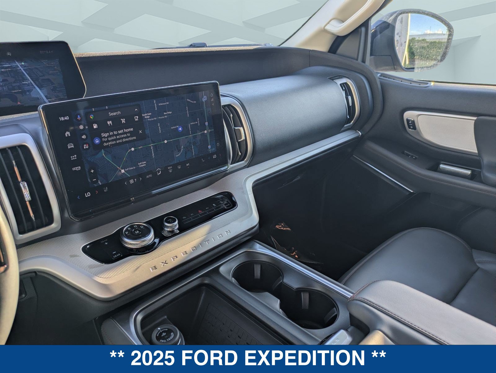 Used 2025 Ford Expedition Active AWD/4WD image 37