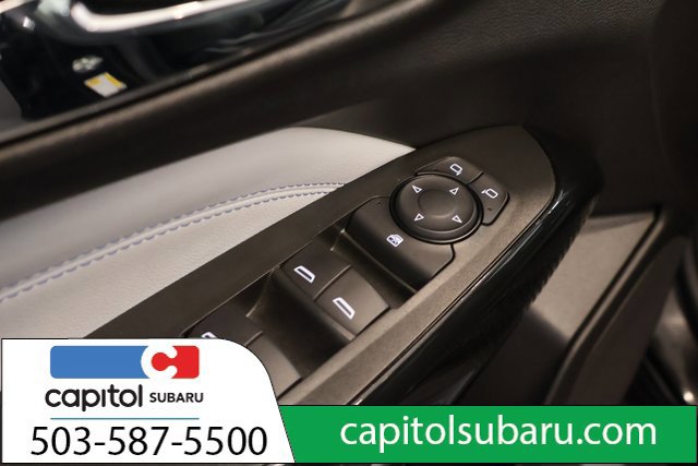 Used 2025 Chevrolet Trax LT FWD image 11