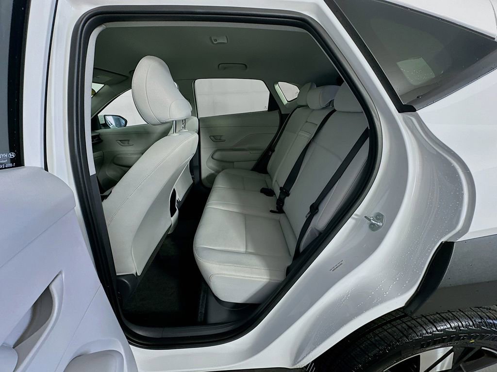 Used 2025 Hyundai Kona SEL AWD/4WD image 30