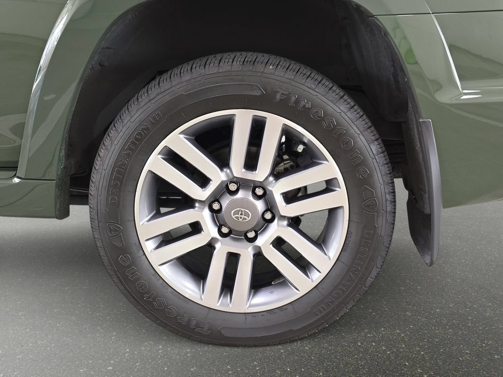 Used 2022 Toyota 4Runner TRD Sport w/ Technology Package RWD image 30