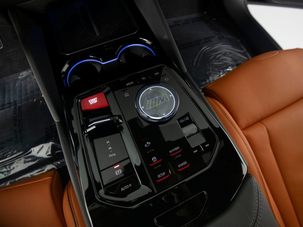 Used 2026 BMW M5 Touring AWD/4WD image 19