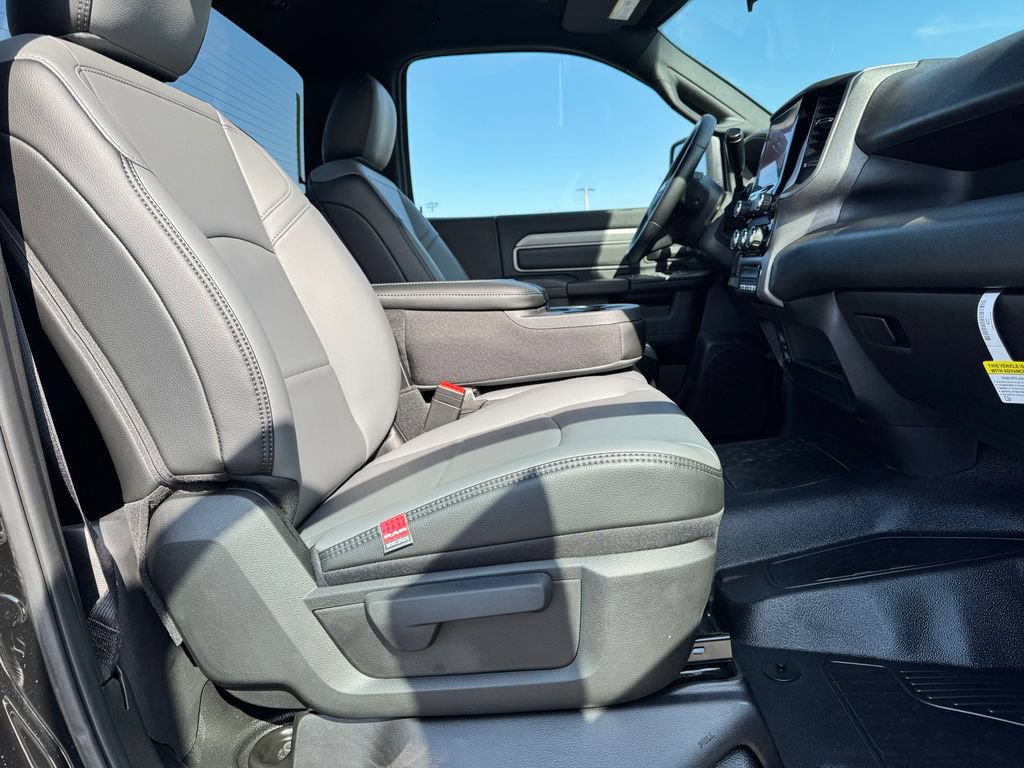 New 2026 RAM 3500 Tradesman AWD/4WD image 10