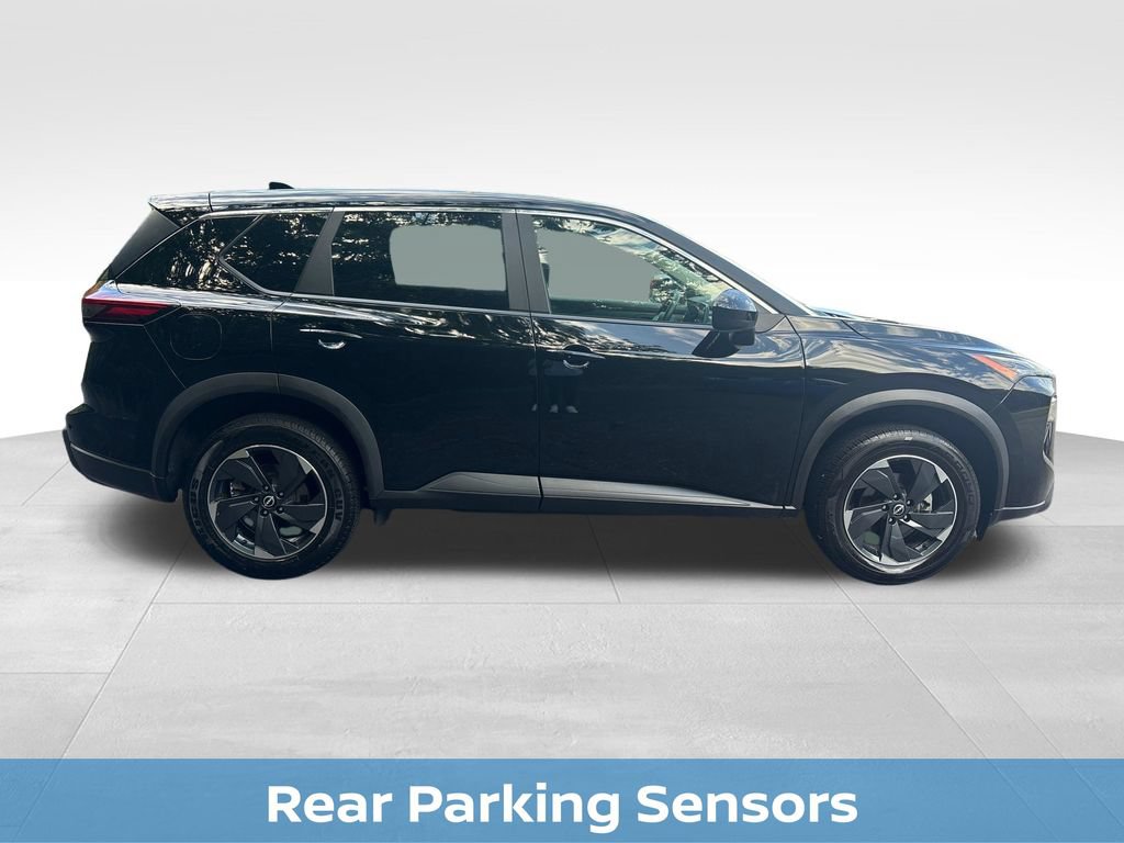 Used 2024 Nissan Rogue SV AWD/4WD image 9