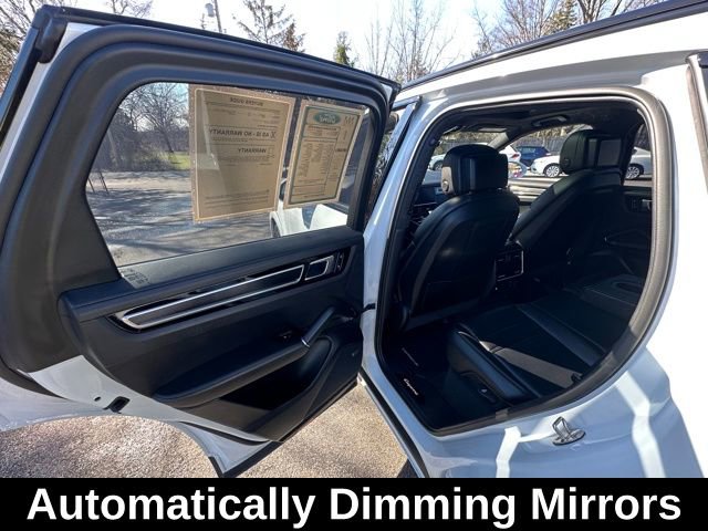 Used 2023 Porsche Cayenne GTS image 23