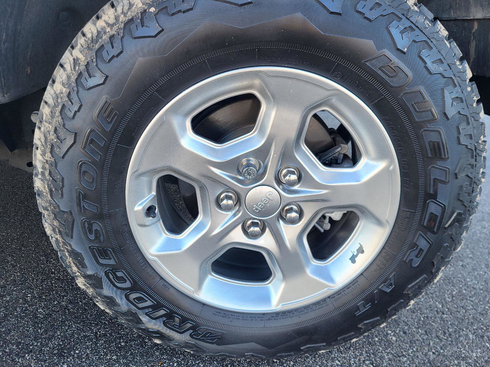 Used 2021 Jeep Wrangler Unlimited Sport image 16