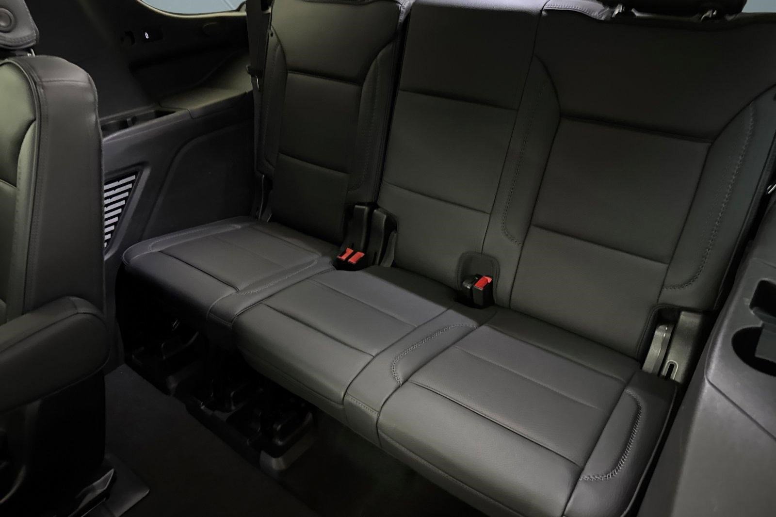 Used 2022 GMC Yukon Denali w/ Advanced Technology Package image 33