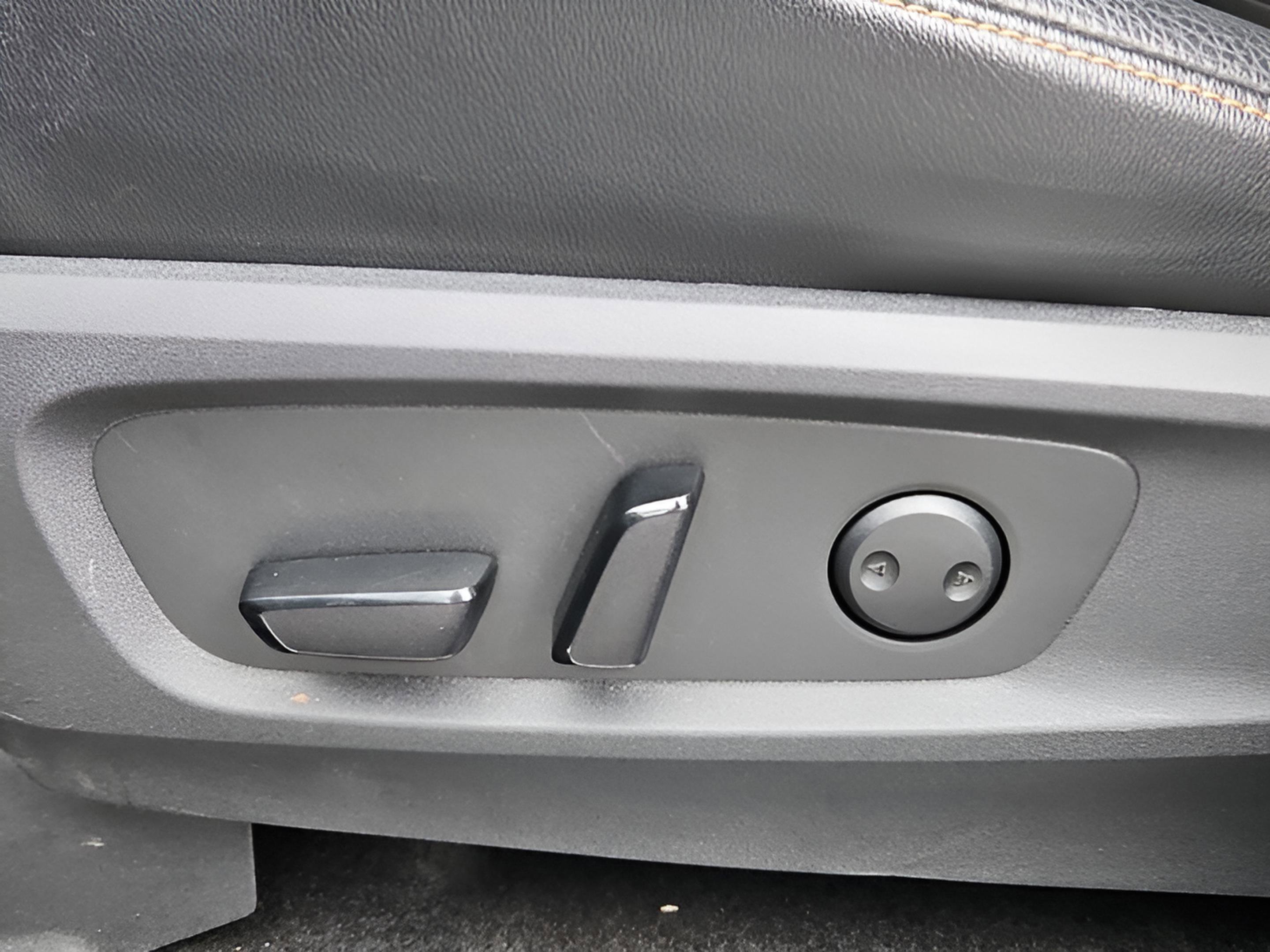 Used 2024 Nissan Pathfinder Rock Creek image 12