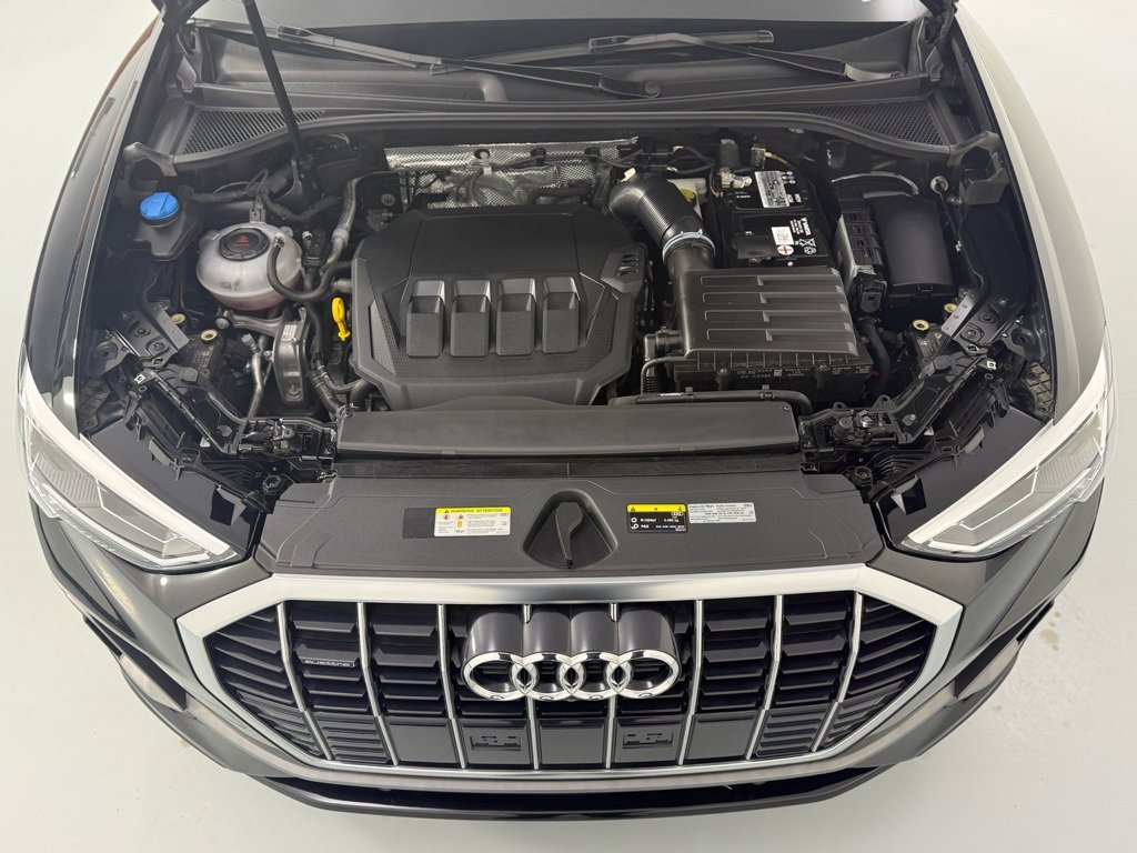 Used 2022 Audi Q3 2.0T Premium Plus image 12