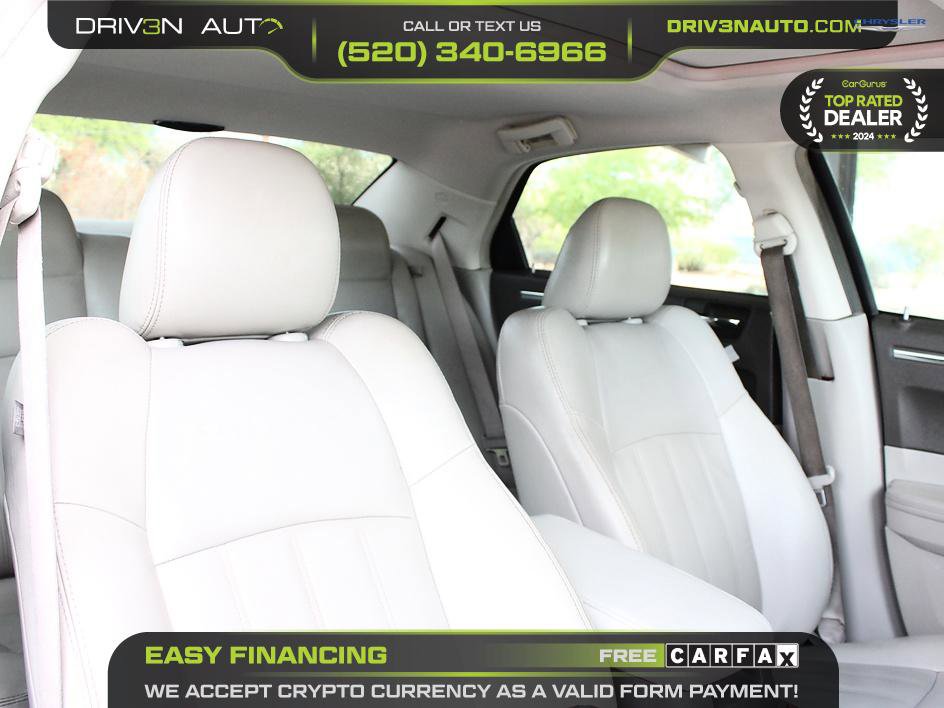 Used 2009 Chrysler 300 C w/ Luxury Group II image 16