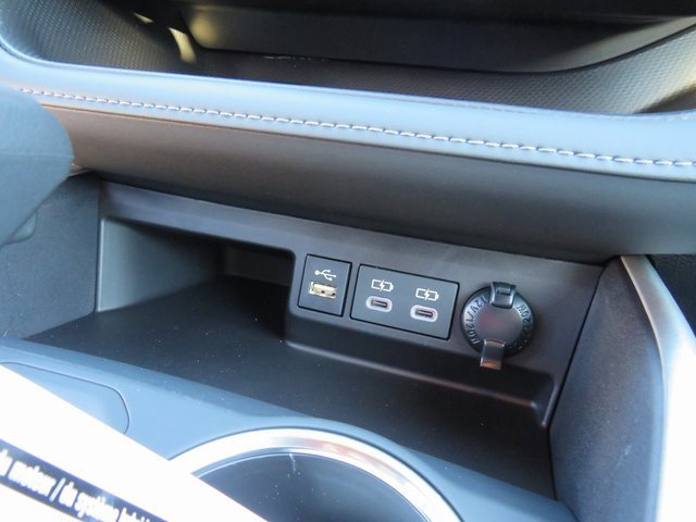 New 2026 Toyota Highlander XSE image 30