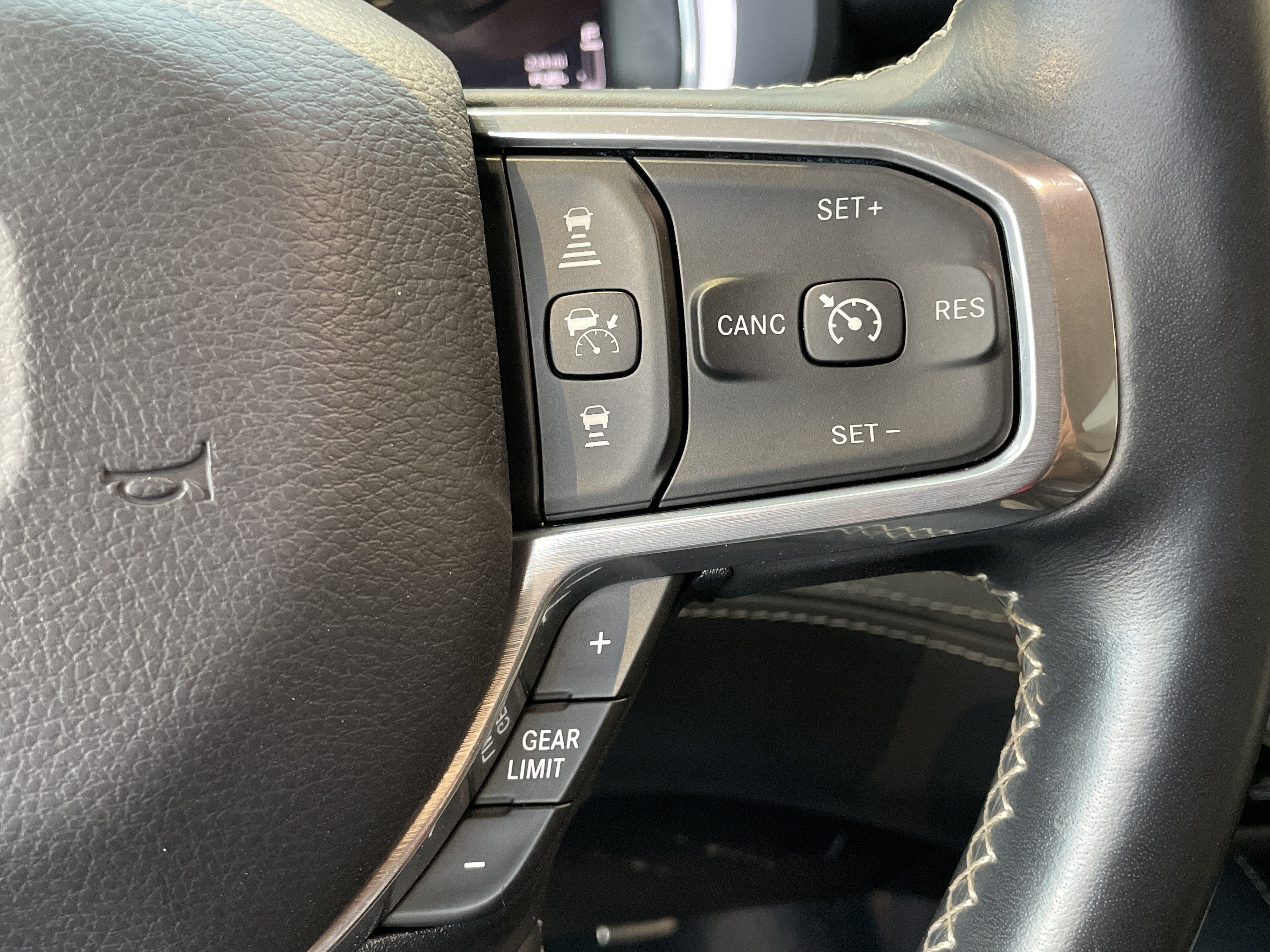 Used 2023 RAM 1500 Limited AWD/4WD image 20