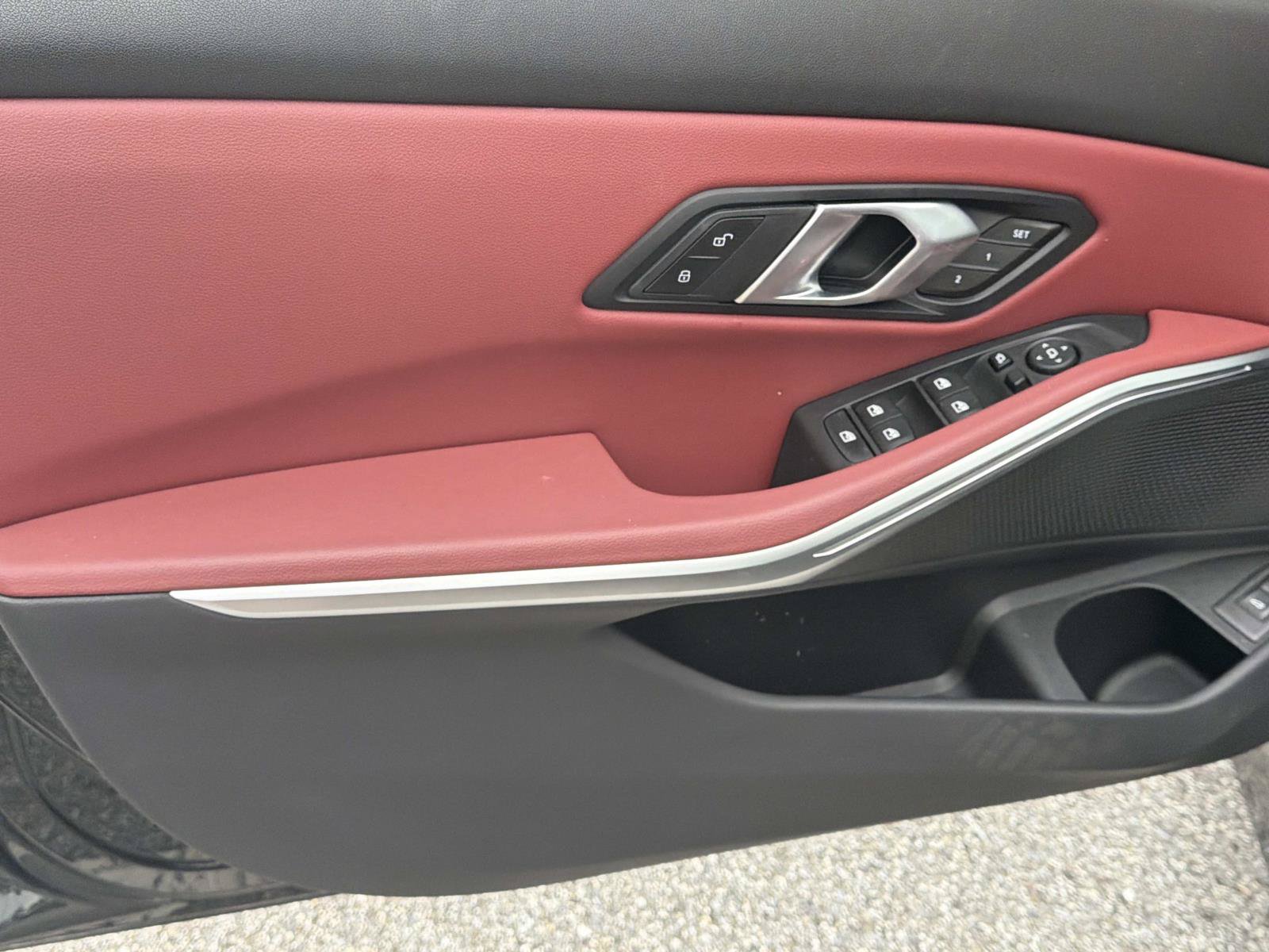 Certified 2025 BMW 330i Sedan RWD image 17