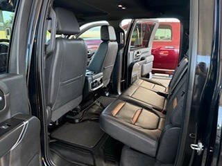 Used 2022 GMC Sierra 3500 AT4 w/ AT4 Preferred Package AWD/4WD image 12