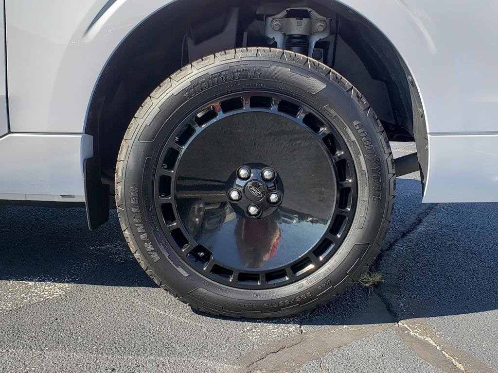 Used 2025 Ford Maverick Lobo AWD/4WD image 10