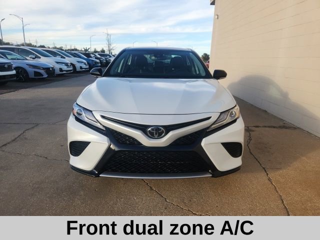 Used 2020 Toyota Camry XSE image 3